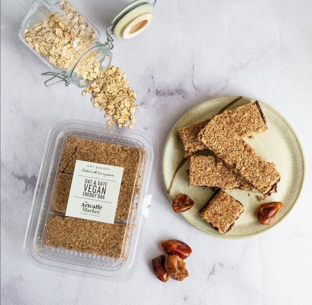 Oat And Date Vegan Bar